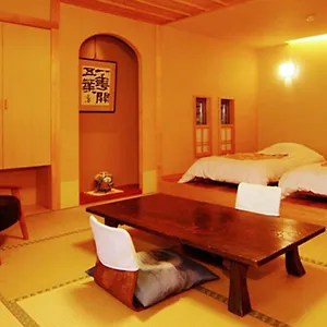 onsen-ryokan-yusakaso.kanagawa-hotels.com/